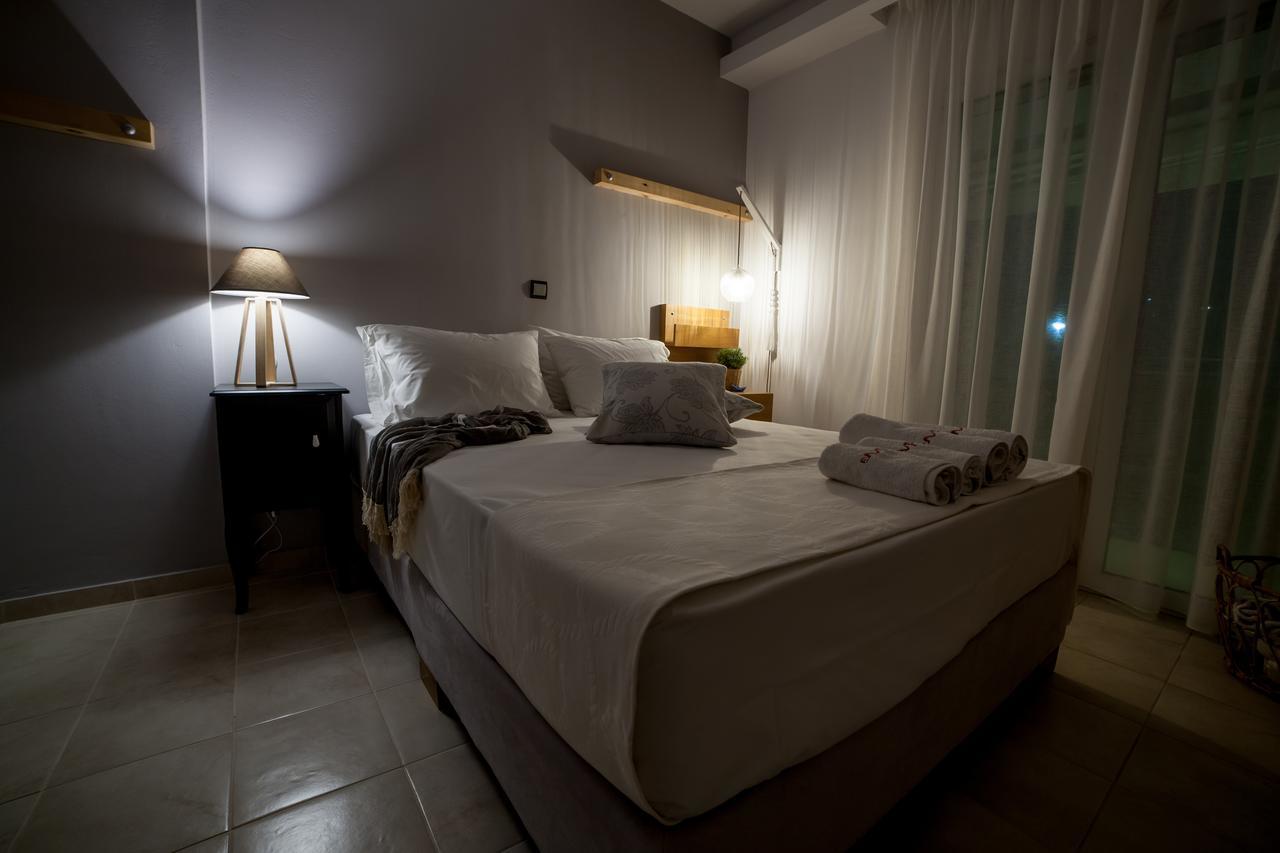 Aparthotel Enpy Finikounta Esterno foto